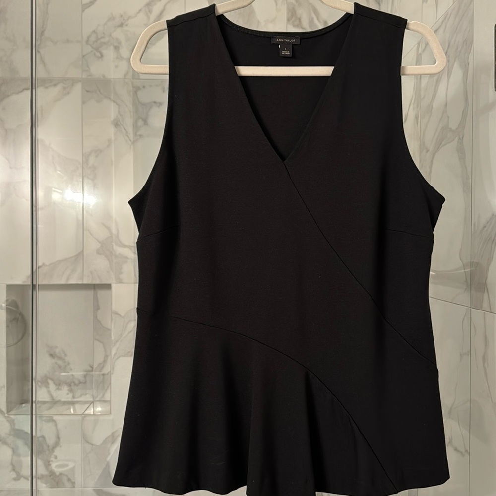 Ann Taylor Top, C - Black, S - L, V-Neck, Fits Like a Medium